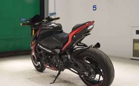 SUZUKI GSX-S1000 2015