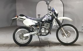 SUZUKI DR250R SJ45A