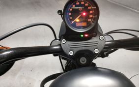 HARLEY XL883N 2013 LE2