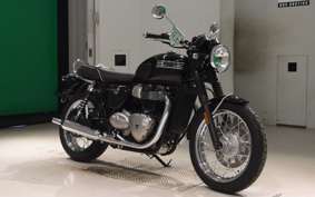 TRIUMPH BONNEVILLE T100 2018