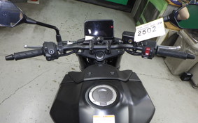 HONDA CB750 HORNET 2025 RH24