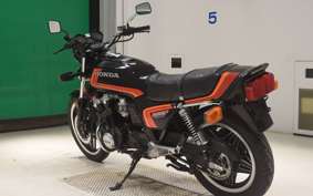 HONDA CB900F 2023