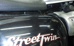 TRIUMPH STREET TWIN 2017