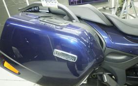 TRIUMPH TROPHY 1215 SE 2016