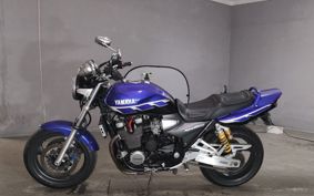YAMAHA XJR1300 RP03J