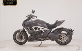 DUCATI DIAVEL AMG 2012