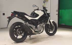 SUZUKI ｸﾞﾗﾃﾞｨｳｽ400 2012 VK58A