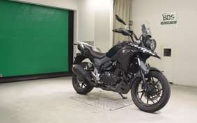 SUZUKI Vｽﾄﾛｰﾑ250 2024