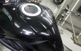 SUZUKI GSX-S125