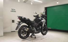 SUZUKI Vｽﾄﾛｰﾑ250A 2010