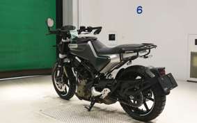 HUSQVARNA SVARTPILEN 250 1985