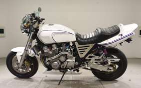 YAMAHA XJR1300 1999 RP01J