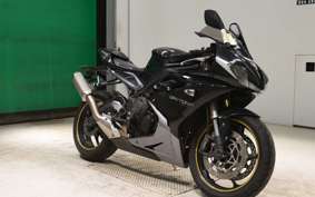 TRIUMPH DAYTONA 675 2015
