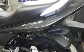 SUZUKI GSR250 2009