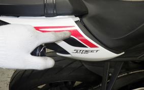 TRIUMPH STREET TRIPLE S 2021