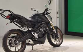 HONDA CB125 R