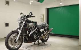 YAMAHA VMAX 2001