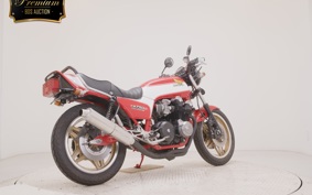 HONDA CB750F 2019 RC04