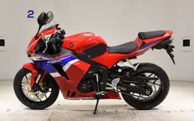HONDA CBR600RR 2025 PC40