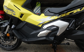 HONDA X-ADV 750 2025 RH21