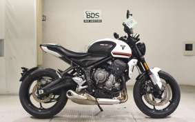 TRIUMPH TRIDENT 660 2021