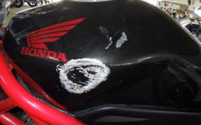 HONDA VTR 250 Gen. 2 MC33