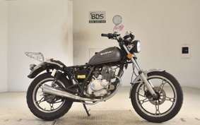 SUZUKI GN125 H