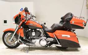 HARLEY FLHTCUSE 1800CVO 2011