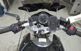 SUZUKI GSR250 2001