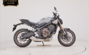 HONDA CB650R E-Clutch 2025