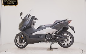 YAMAHA T-MAX 560 T 2026 SJ21J