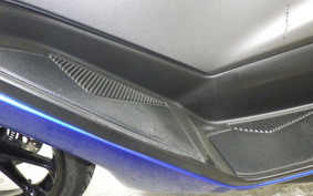 YAMAHA N-MAX 1998 SED6J