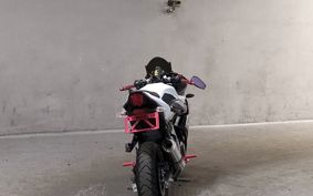 SUZUKI GSX250 R DN11A