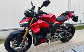 DUCATI STREET FIGHTER V4S 2025 7F00