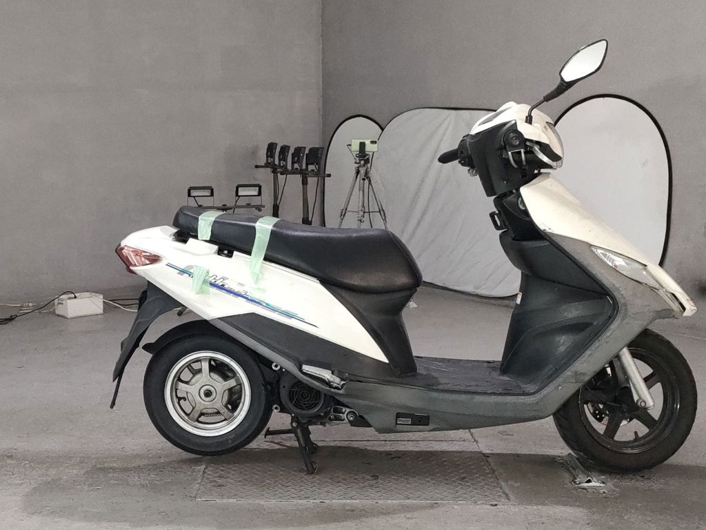 Фото Suzuki ADDRESS V125 с японского аукциона
