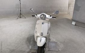 VESPA PRIMA BEIGE RA125 ..