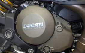 DUCATI M1200 S 2015
