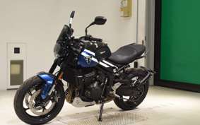 TRIUMPH TRIDENT 660 2025