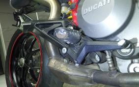 DUCATI HYPERMOTARD 796 2010