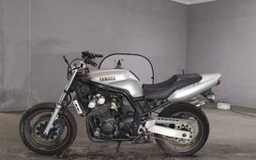 YAMAHA FZS600 FEATHER RJ02
