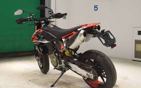 DUCATI HYPERMOTARD698 2025