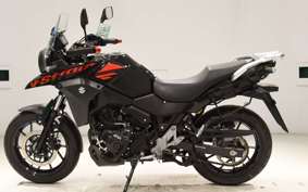 SUZUKI Vｽﾄﾛｰﾑ250 1992