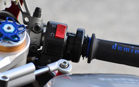 DUCATI 1198 S H704A