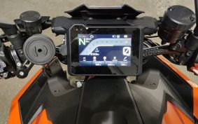 KTM 1390 SUPER  DUKE R EVO V3940