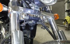 YAMAHA DRAGSTAR 1100 2002 VP13J