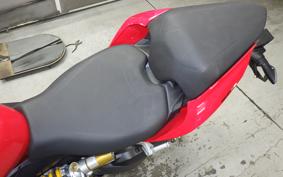 DUCATI ストリート FIGHTER V2 2024