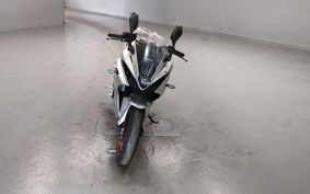 SUZUKI GSX-8R EM1AA
