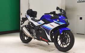 SUZUKI GSX250 R