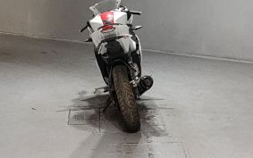 YAMAHA YZF-R125 RE06