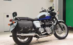TRIUMPH BONNEVILLE T100 2010
